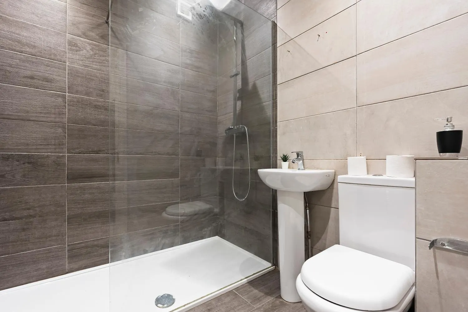 Sleek 4-Bed In Central Brighton - Sleeps 10 United Kingdom