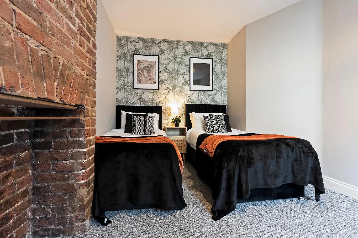 Sleek 4-Bed In Central Brighton - Sleeps 10 0*,  United Kingdom